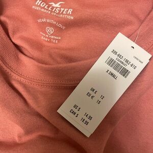 HOLLISTER baby mini tee size-XS color-pink Never Worn!